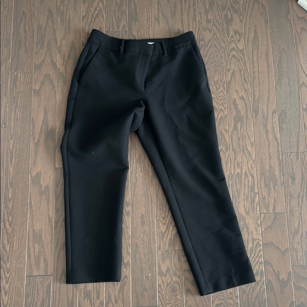Ann Taylor Black Ankle Cropped Pants Tailored Design
